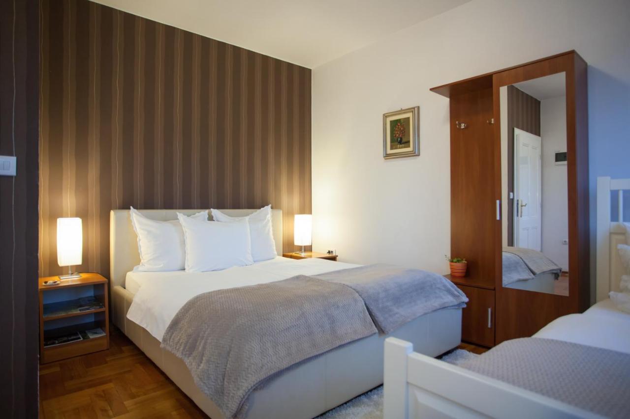 Vila Rosa Vukovar Bed & Breakfast Ngoại thất bức ảnh